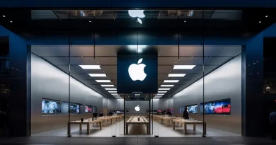Apple’s High-Stakes September Event: New CEO John Ternus, the Foldable iPhone, and AI Take Center Stage